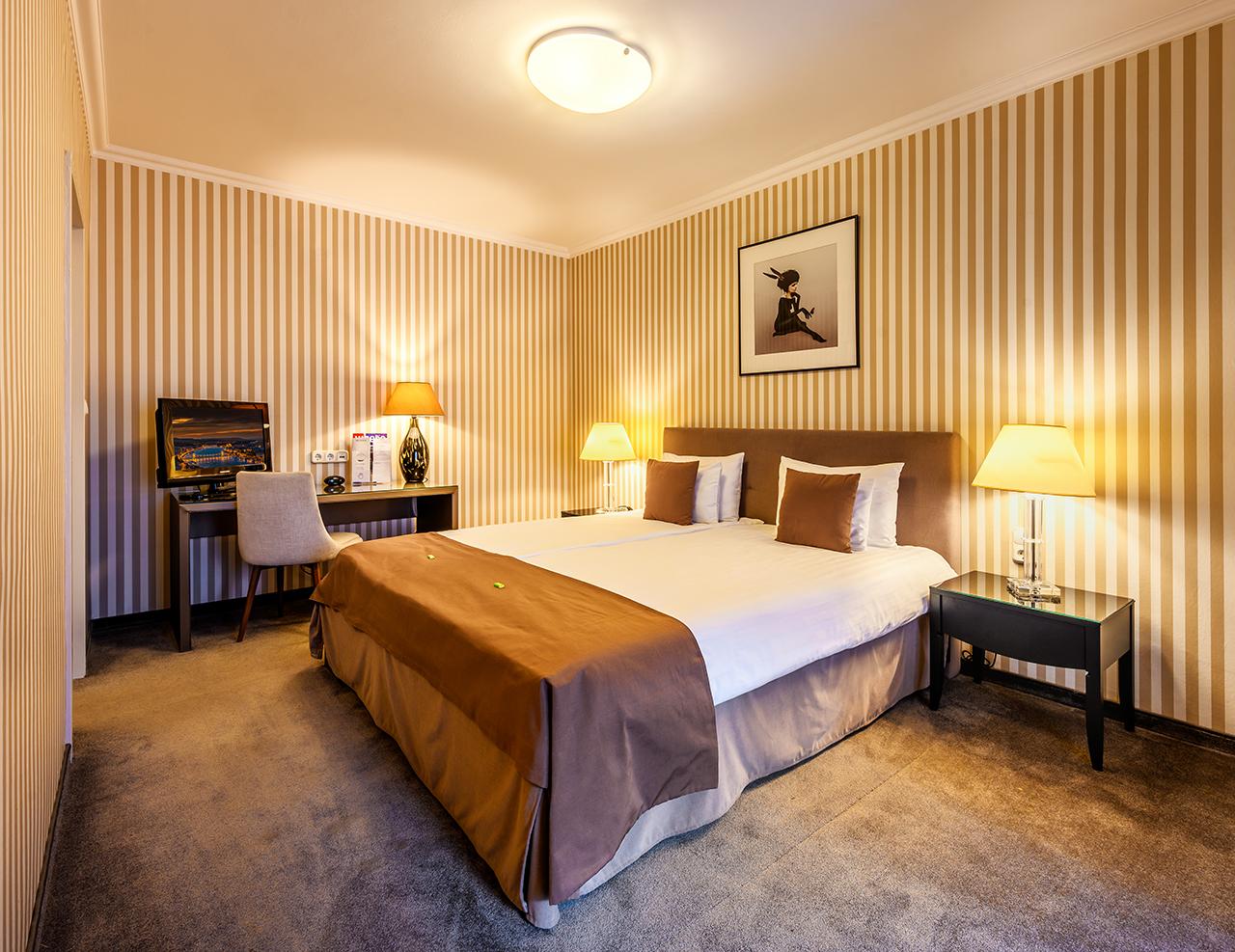 Ambra Hotel Budapest Ngoại thất bức ảnh