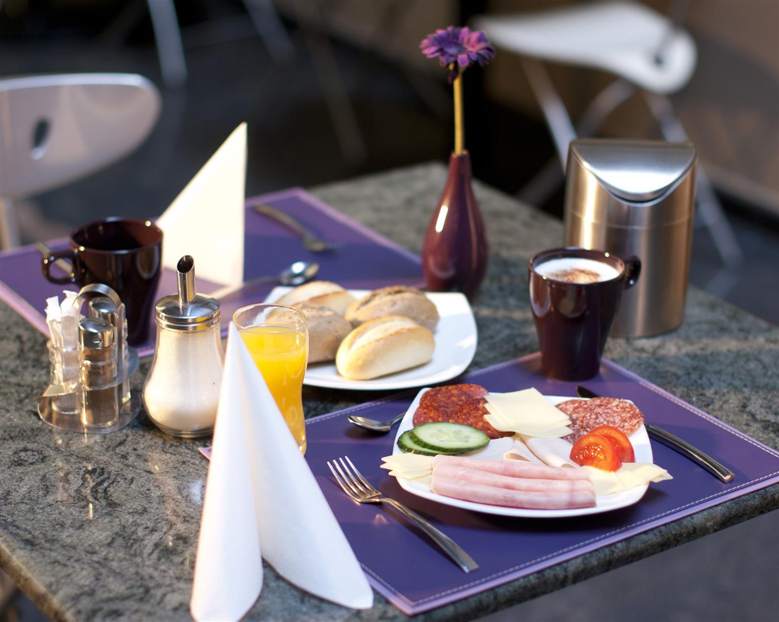 Ambra Hotel Budapest Nhà hàng bức ảnh